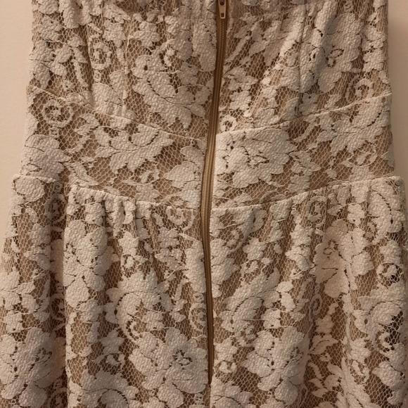 Lace Dress - Tan S - Picture 4 of 7